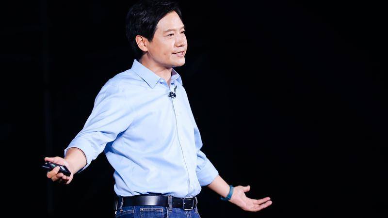小米十年，答案依然是“超人”雷军