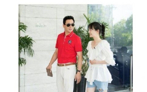 郑爽爸爸发文 心疼女儿望大家理解支持