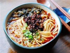 马虎面馆有人气才有财气 小投资让你赚尽人间财富