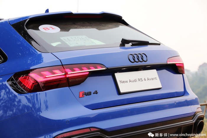 从赛道开到公路，我终于明白为何它是世界第二强旅行车