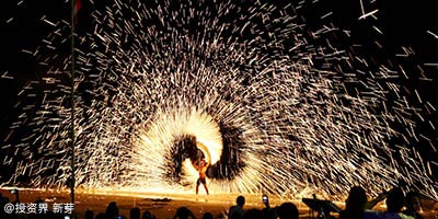 商业造“神”运动