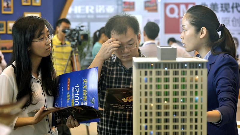 高房价“扼杀”消费能力，可是房子降价就能促消费了吗？