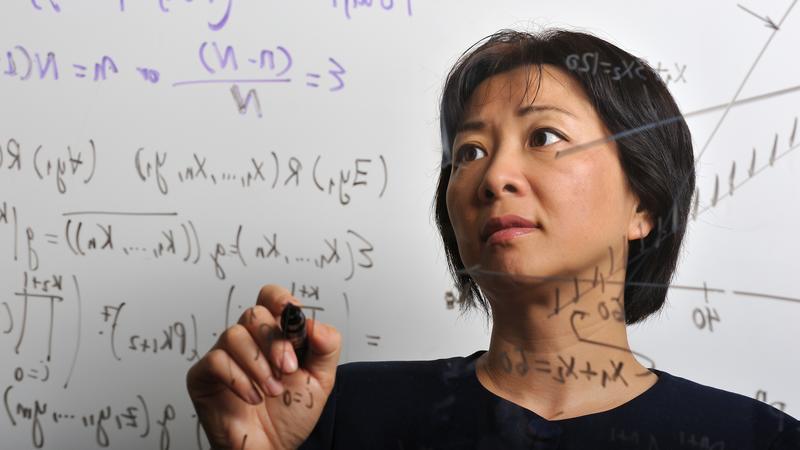 用粒子物理的标准模型，科学家们正在预测未来？