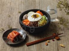 正一味经营中享受到韩国美食带来的财富