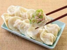 小恒水饺精品馅料调制 味道好价格足够亲民