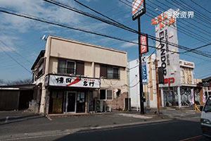 我天天送钱给便利店，可它还不盈利