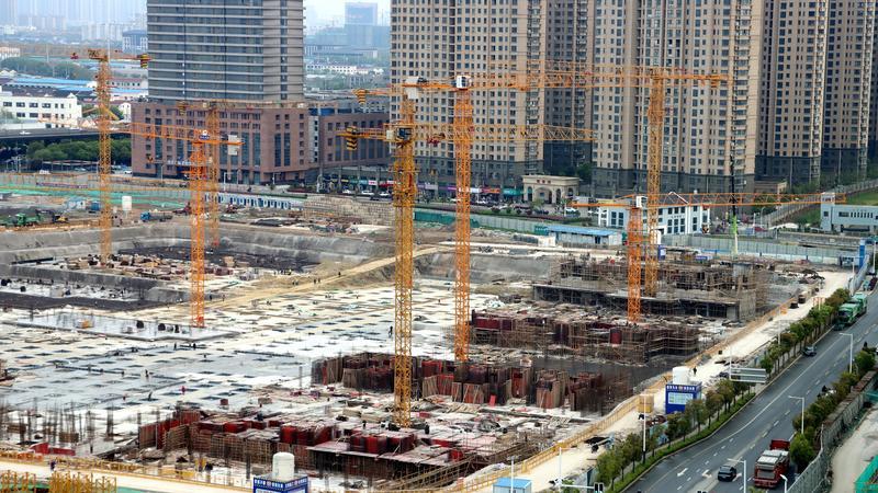 “联合拿地”背后的利益链