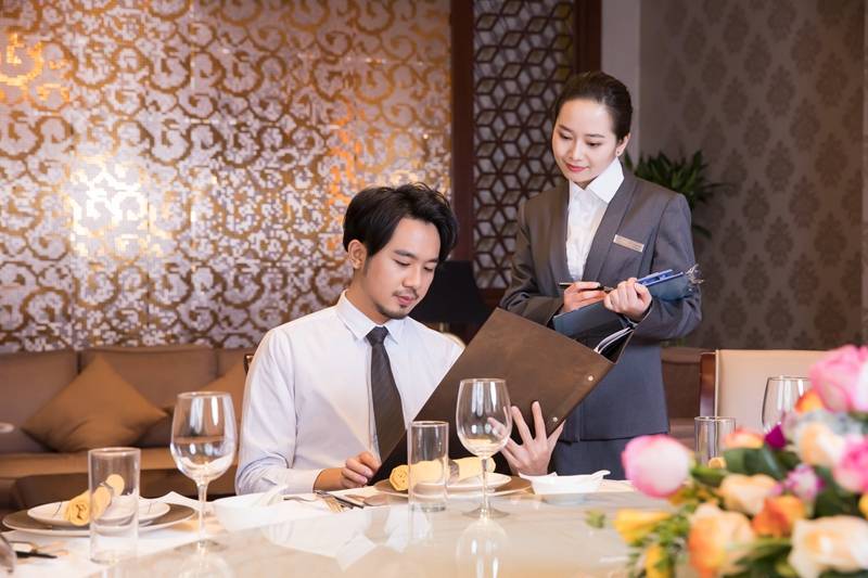 餐饮招聘旺季来临 新式茶饮、西式快餐更受年轻求职者欢迎