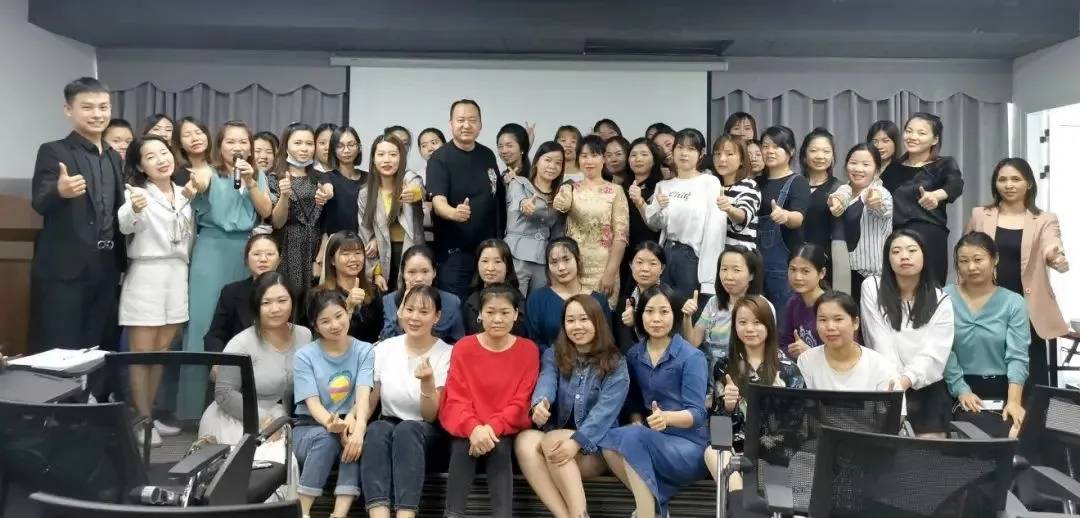 从0到315家门店，他只用了一年零四个月！打造轻医美单品牌店标