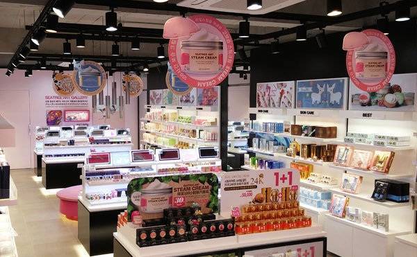 韩国化妆品店去年倒闭率高达28.8％，转变销售渠道自救