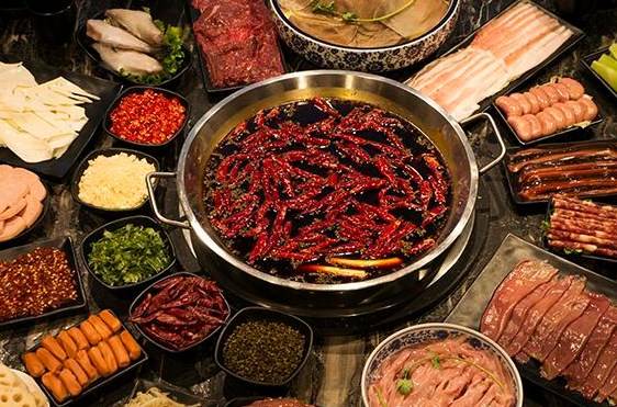 2024年怎样开火锅店才能赚钱?